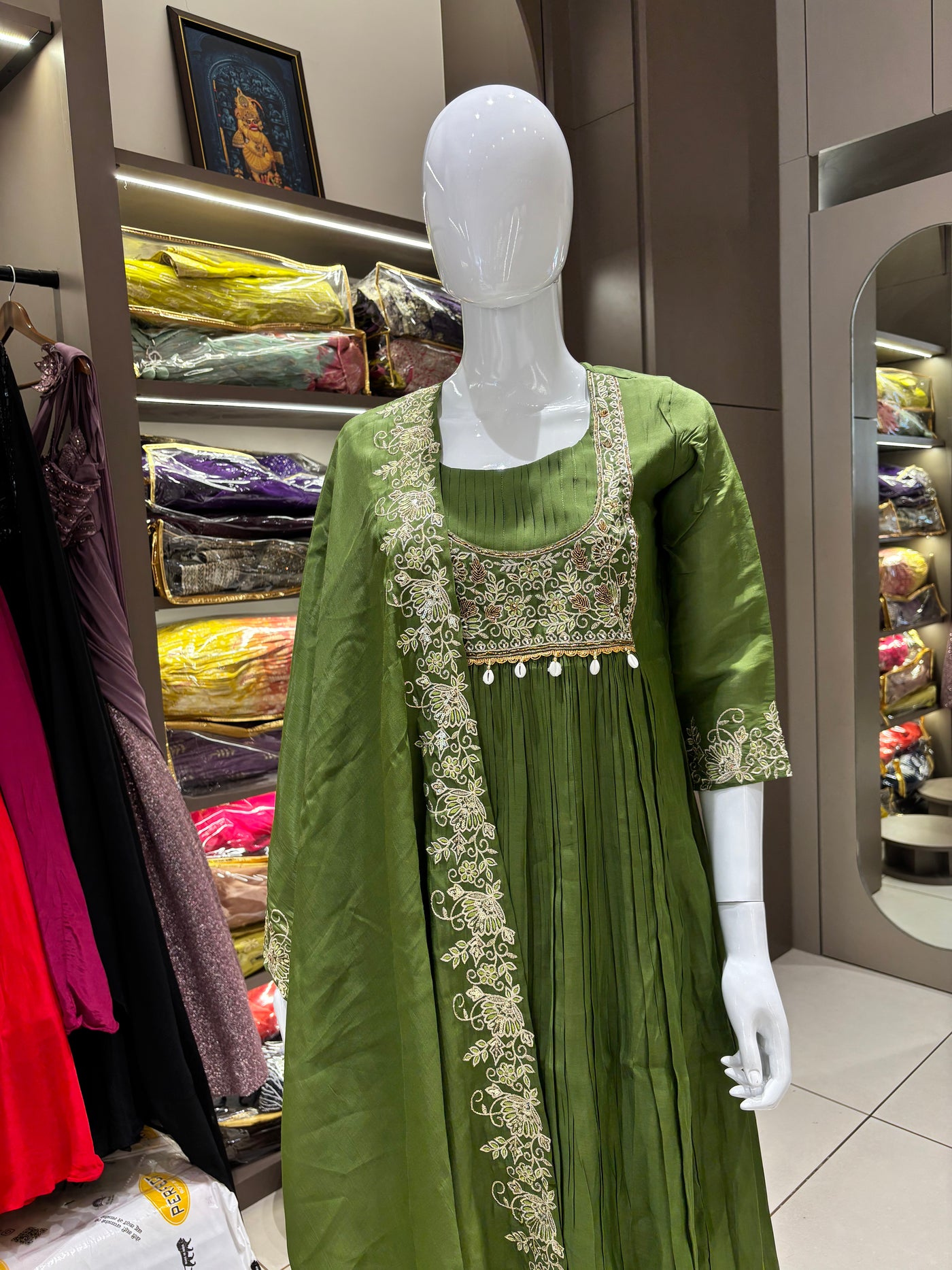 Hand Work Mul Chanderi Suit Mehendi