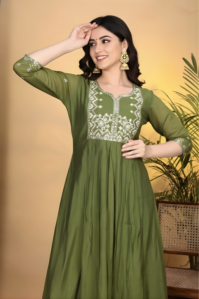 Hand Work Mul Chanderi Suit Mehendi